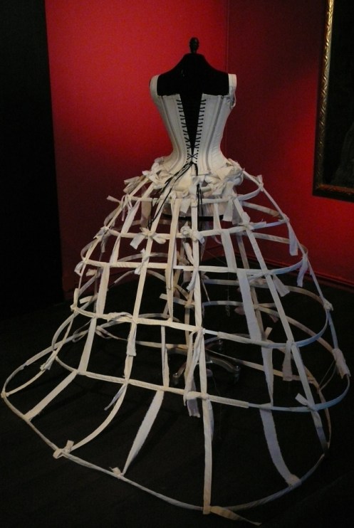 Entwurf einer Konstruktion des Panniers von hinten