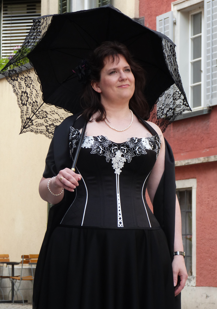 Korsett "Queen Mary" Atelier "entre nous" in Winterthur Bild Beata Sievi