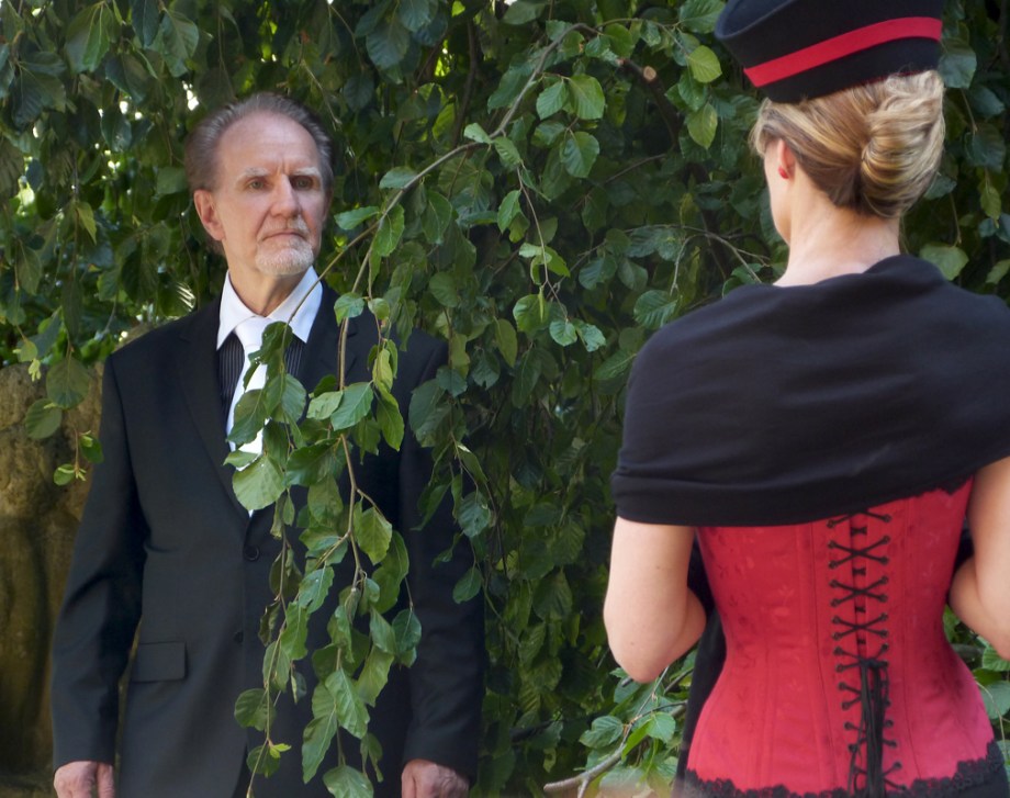 Fotosession im Park Rämerholz in Winterthur, die Szenerie regt die fantasie und die gefühle an.