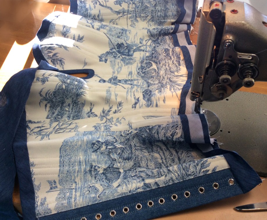 Massanfertigung eines Korsetts bei beata Sievi Corset Artist aus Winterthur