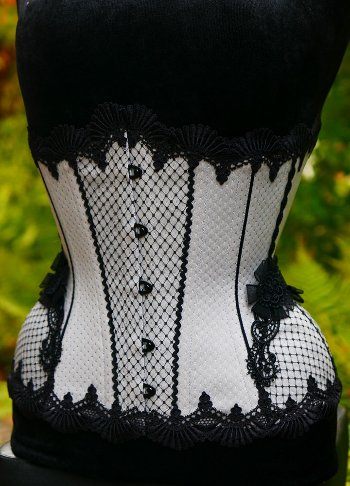 Verführerisches Unterbrustkorsett angefertigt bei Beata Sievi Corset Artist