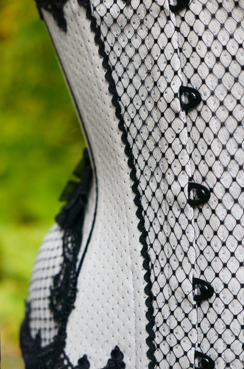 Verführerisches Unterbrustkorsett angefertigt bei Beata Sievi Corset Artist