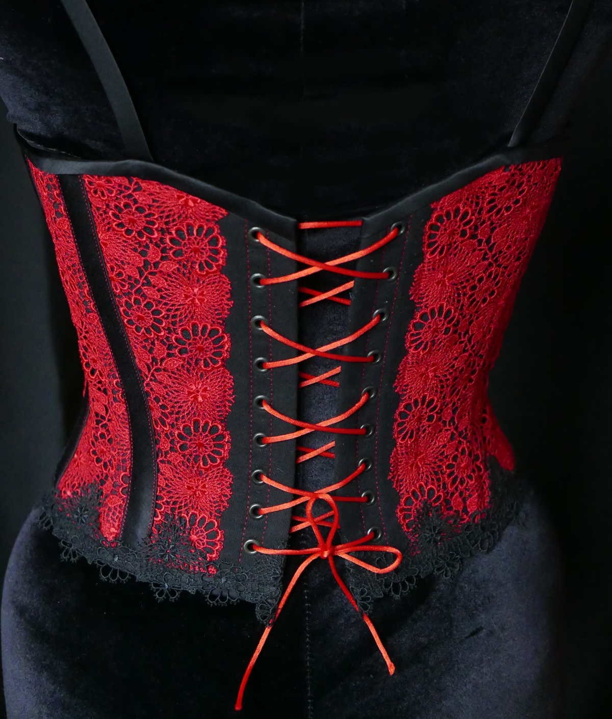 bustier von barbara