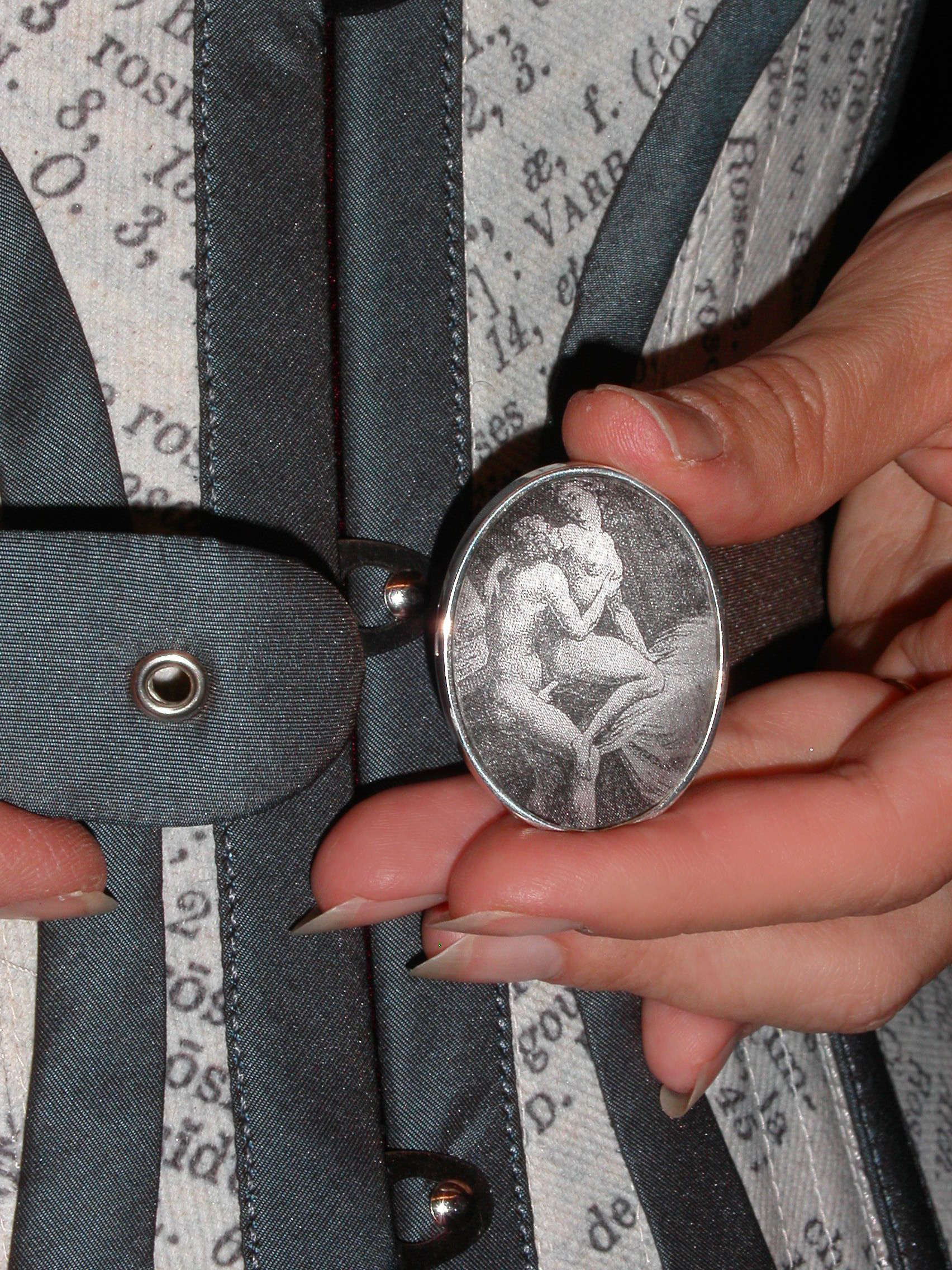 Korsett mit galanter Grafik, Beata Sievi Corset Artist 2003, Silber Schnalle: Priska Steiner