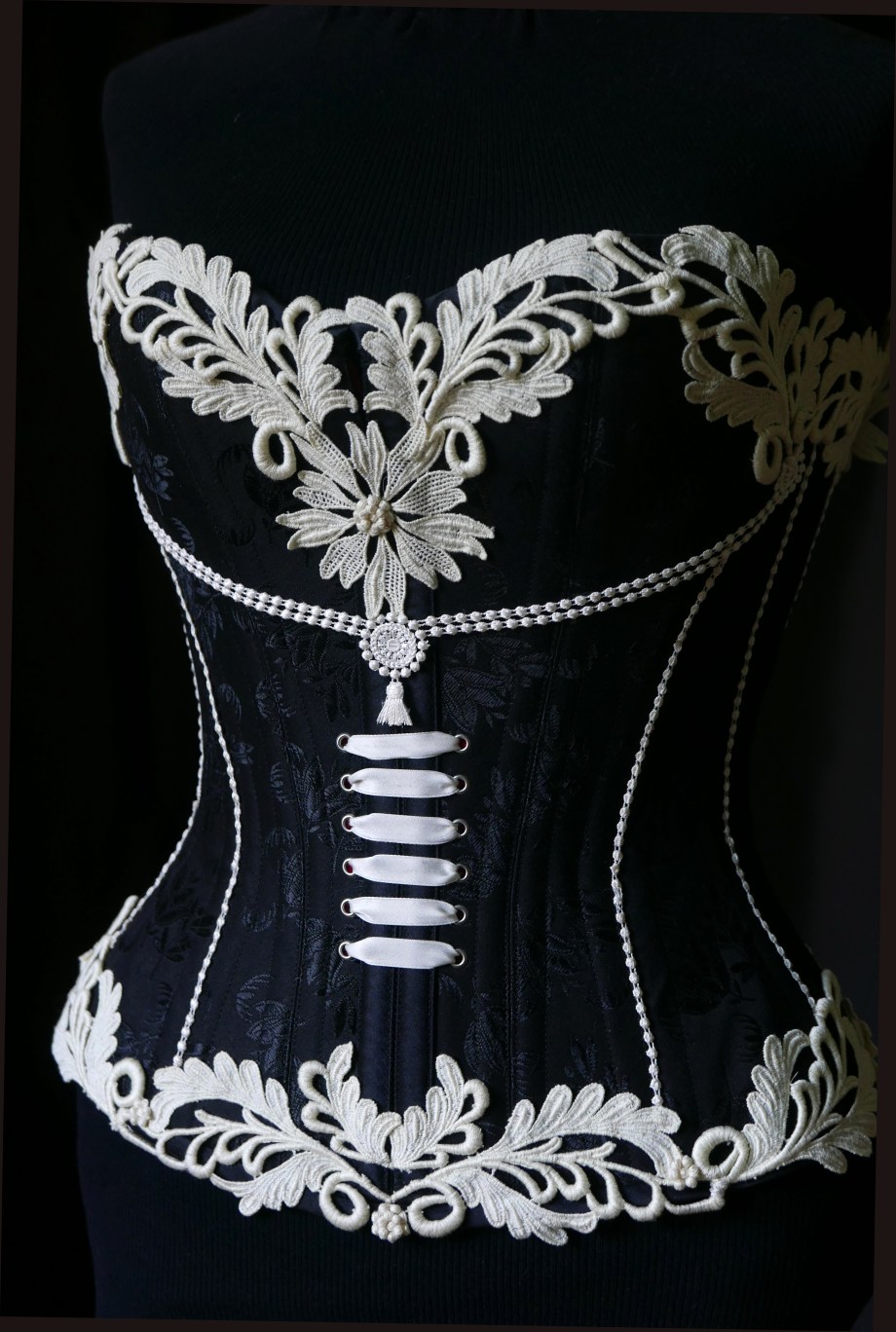 Korsett Anna Karenina 2 B.S