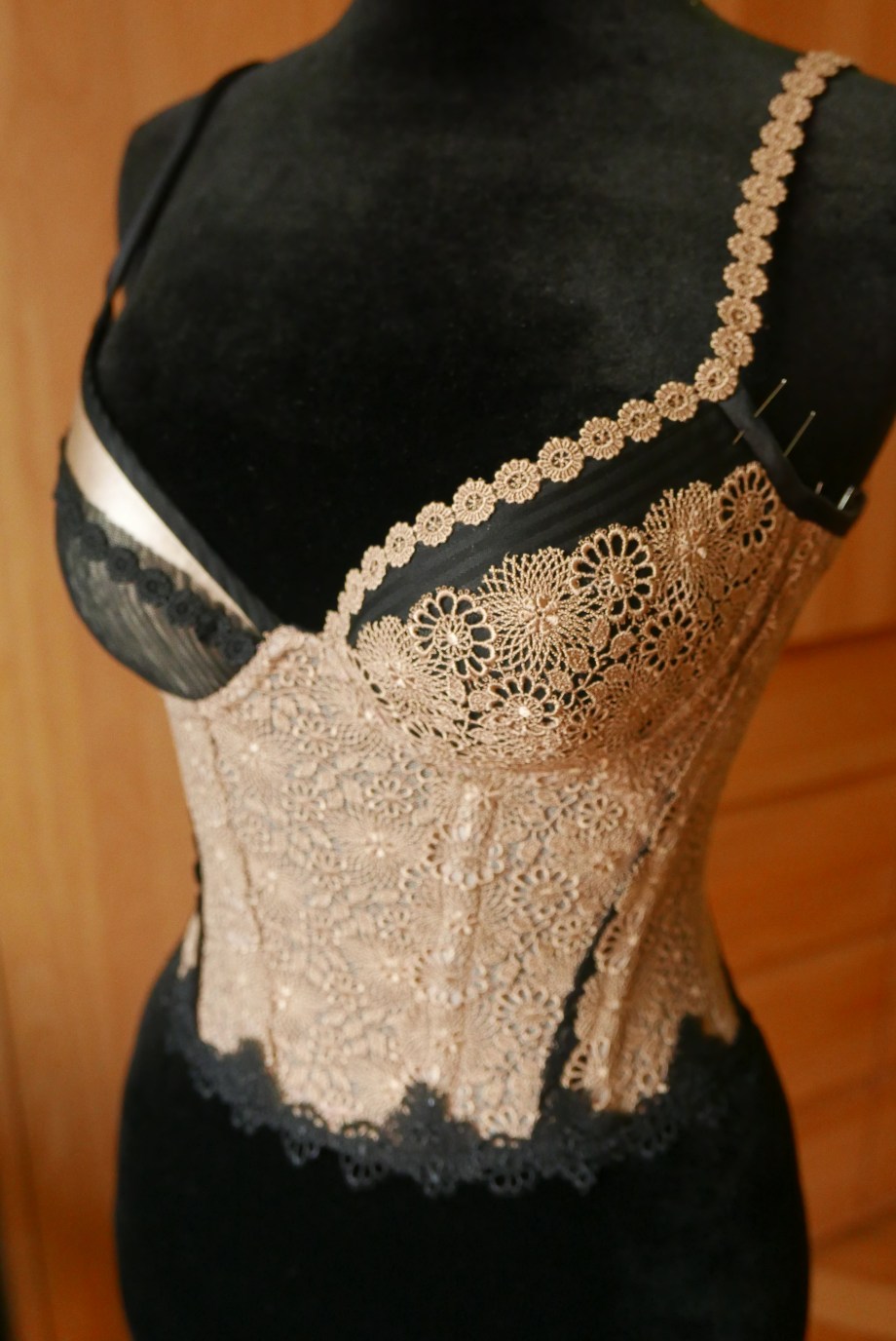 Spitzenkorsett Nähen