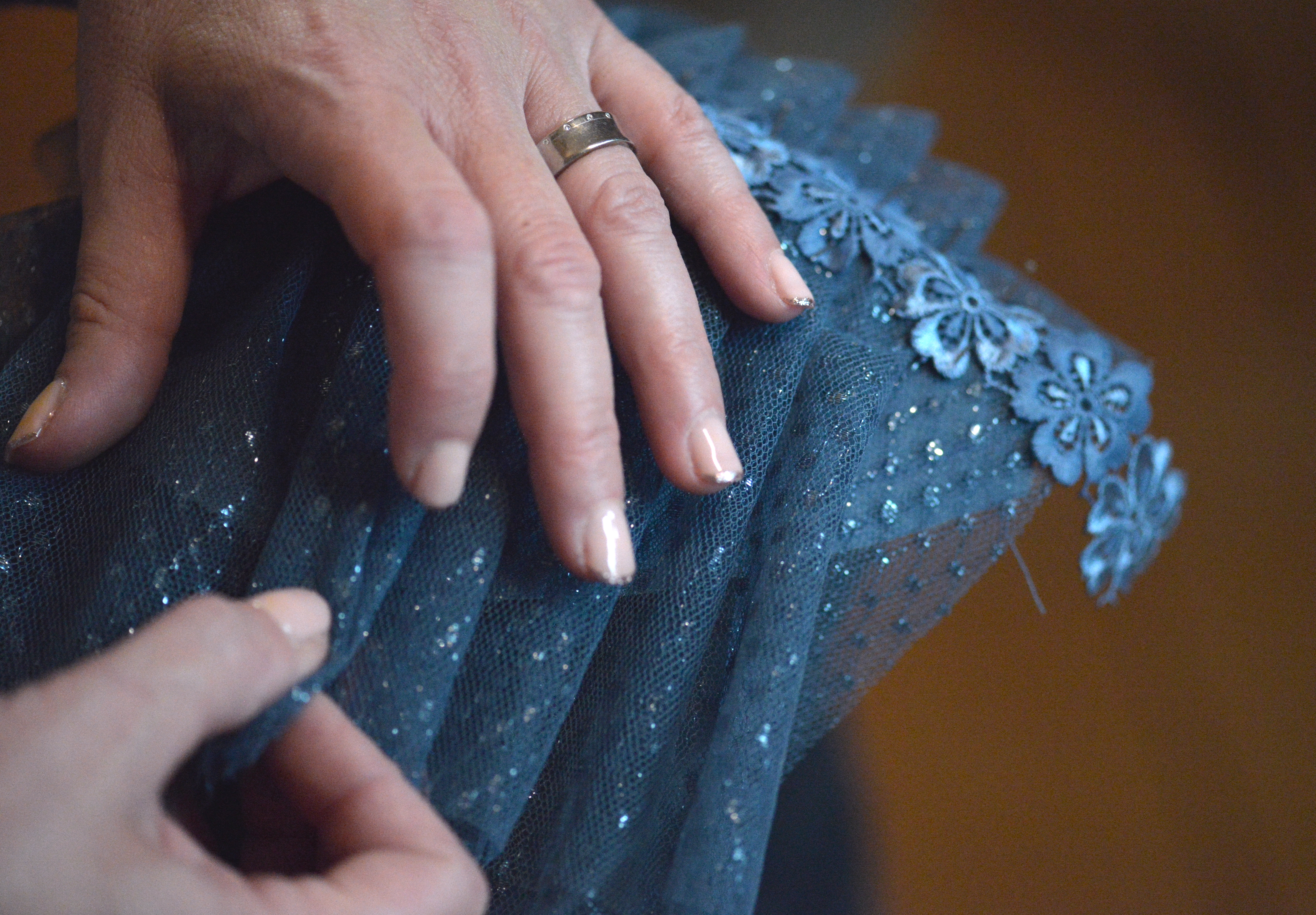 Kreative Möglichkeiten im Spitzenkorsett-Kurs bei Beata Sievi Corset Artist